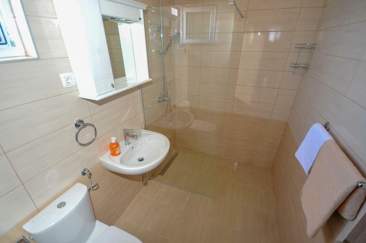 Apartmani Vitic Bar Buitenkant foto